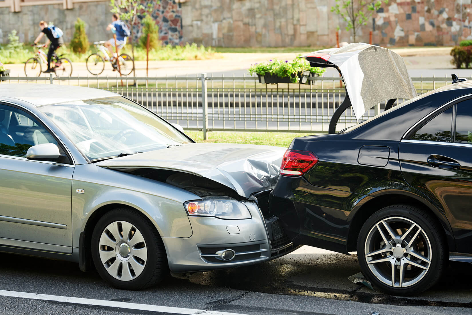 When an auto accident requires injury chiropractic treatment
